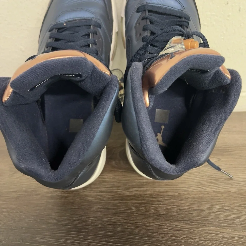 Size 10.5 - Air Jordan 5 Retro Bronze